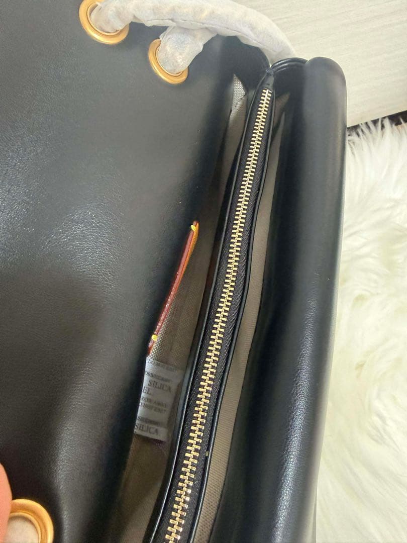 COACH ブラックレザー ショルダーバッグ26cm