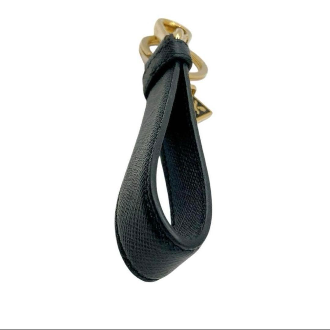 極美品✨PRADA プラダ　キーリング　三角ロゴプレート　サフィアーノ　付属品付