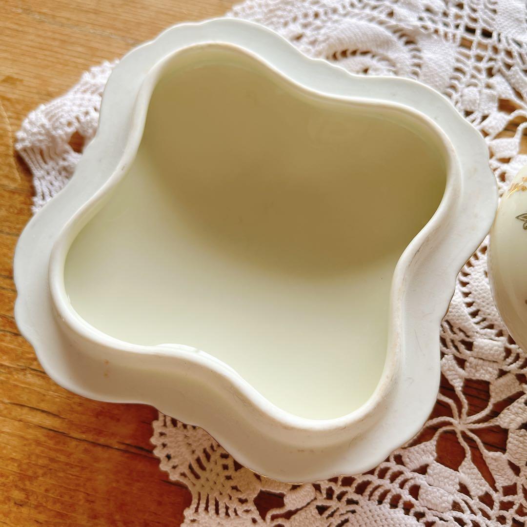 リモージュLIMOGES 金彩花柄のボンボニエール