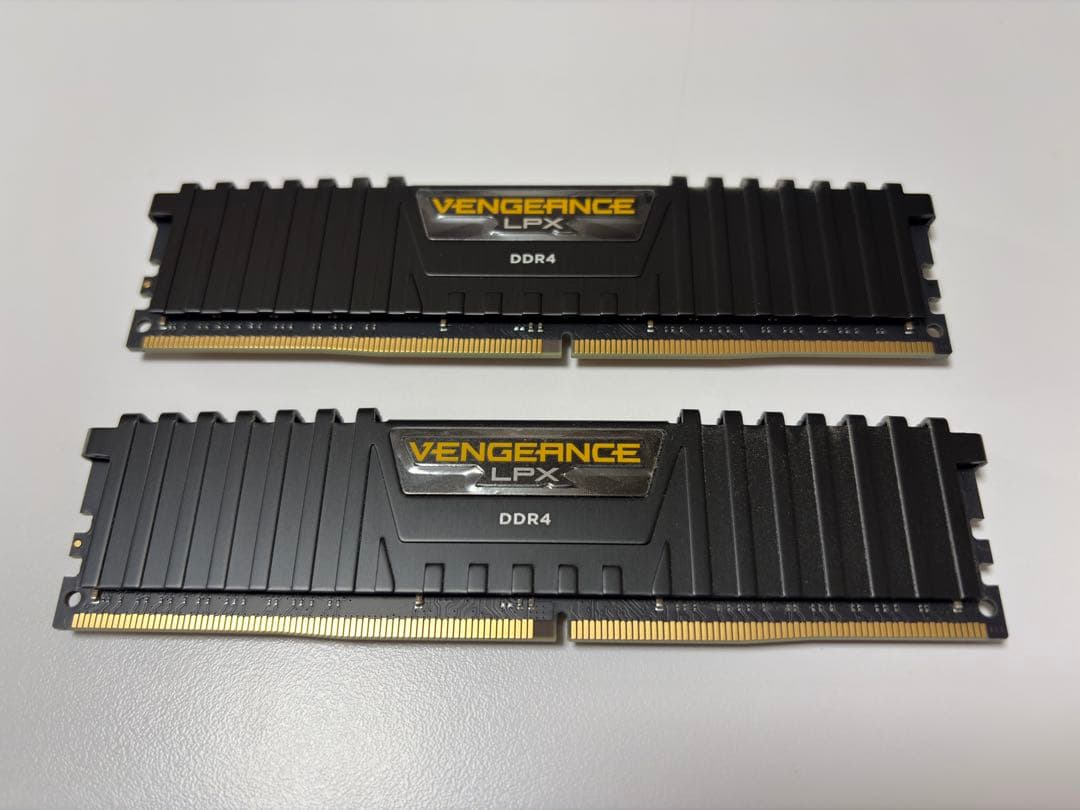 メモリー Corsair DDR4 64GB CMK64GX4M2E3200C16