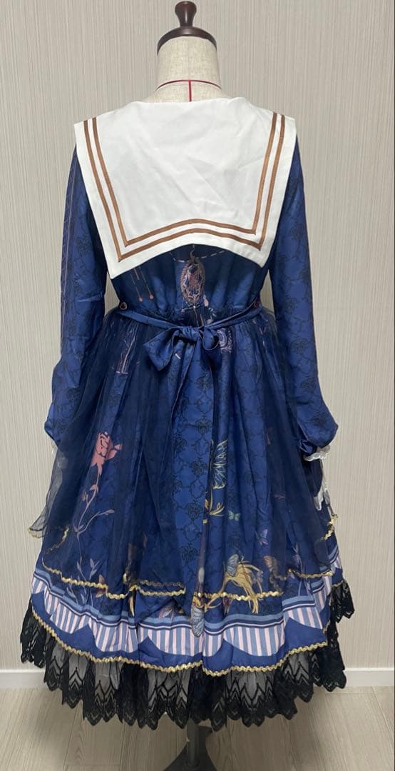 ロリータ　紺