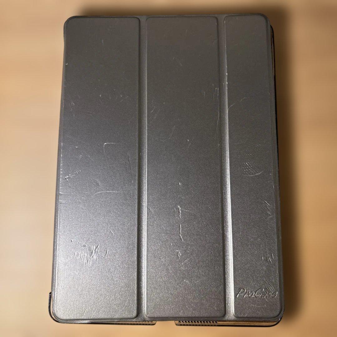 iPad 第6世代 32GB Wi-Fi 91% ケース,イヤホン,コードおまけ