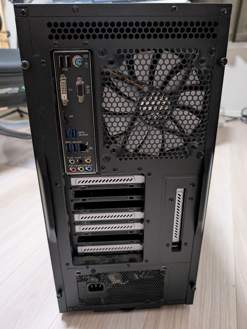 自作PC i7 4790K RAM16GB SSD256GB Win10Pro