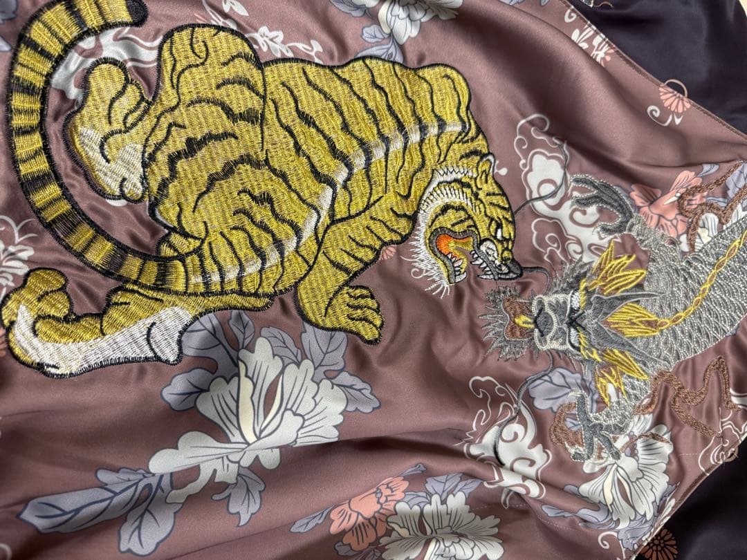 刺繍　ZARA WOMAN スカジャン リバーシブル 龍 虎 Mサイズ