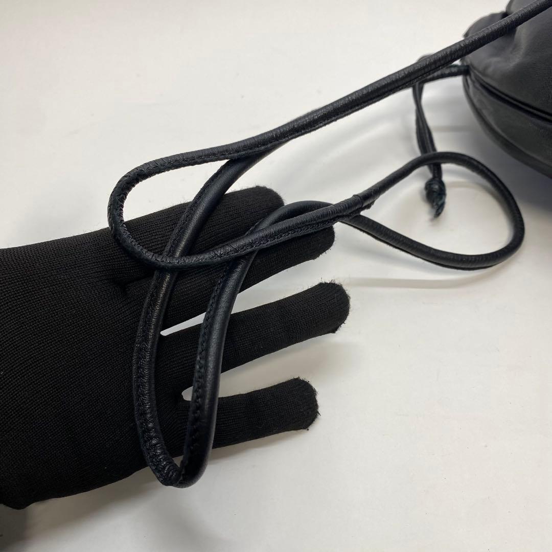 【美品】ロエベ 巾着ショルダーバッグ ブラック ナッパレザー アナグラム