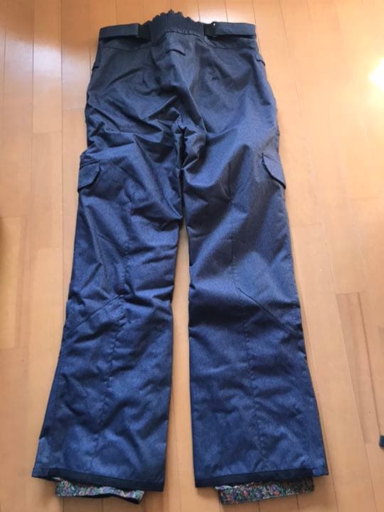 【美品】billabong 花柄スノーウエア