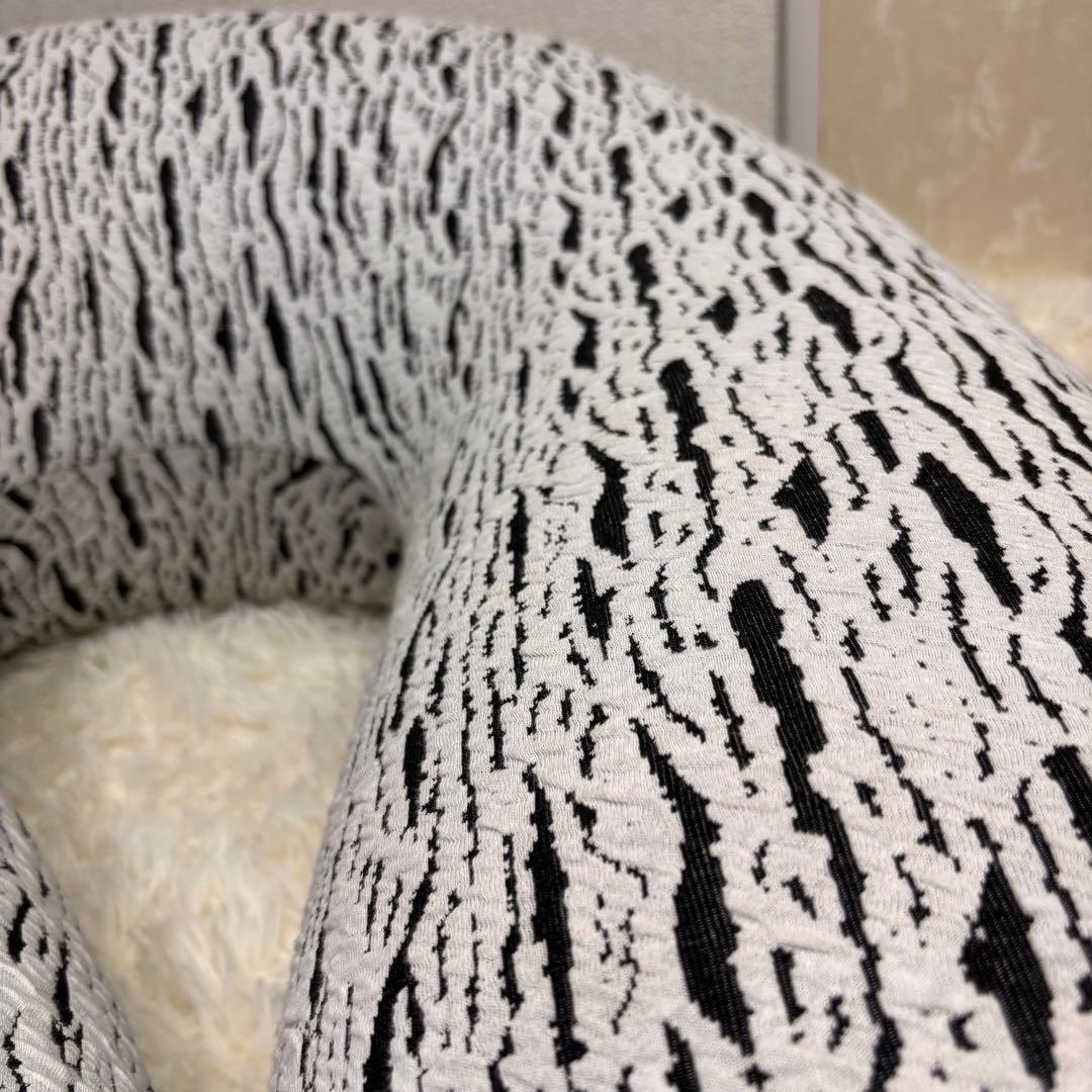 美品 Yogibo ヨギボー CT-6817（NH）U字タイプ