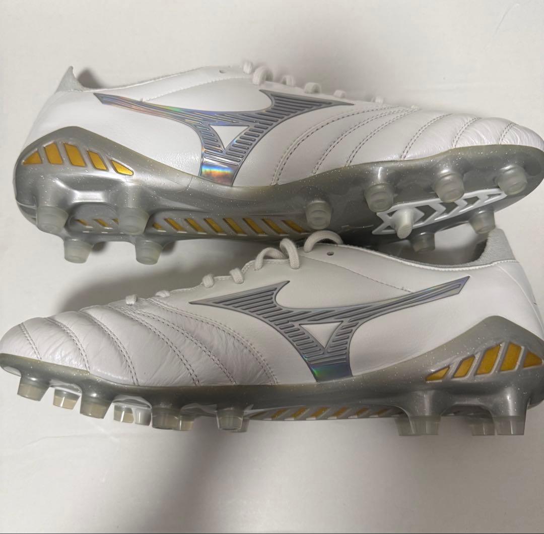 サッカースパイク　モレリアネオ3 27.0cm