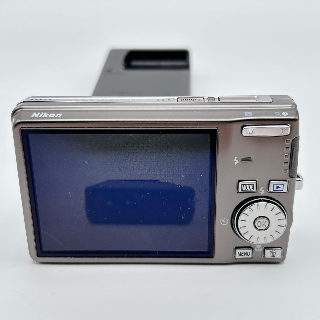 美品✨ Nikon ニコン COOLPIX S600 クールピクス デジカメ
