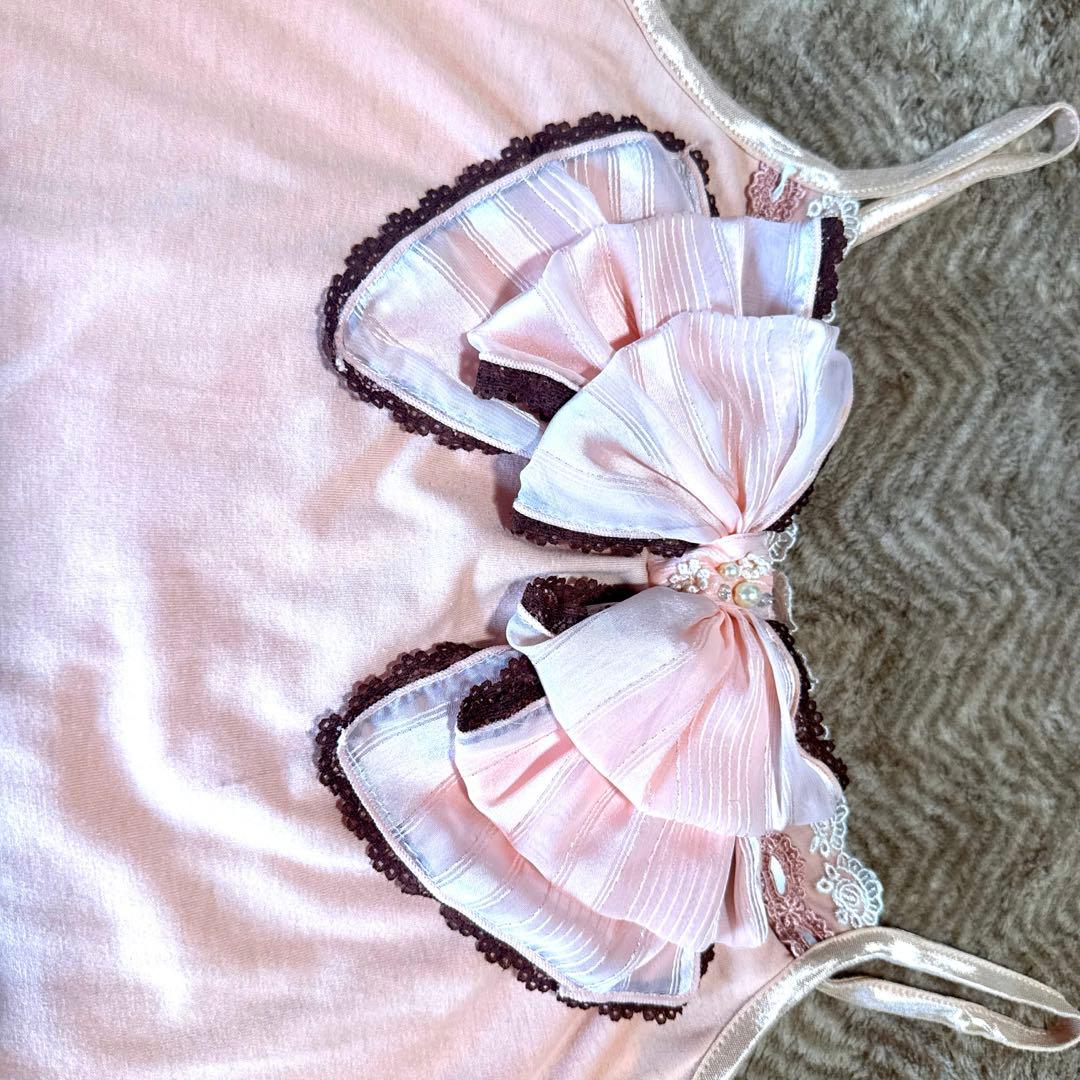 リボン付きピンクキャミソール