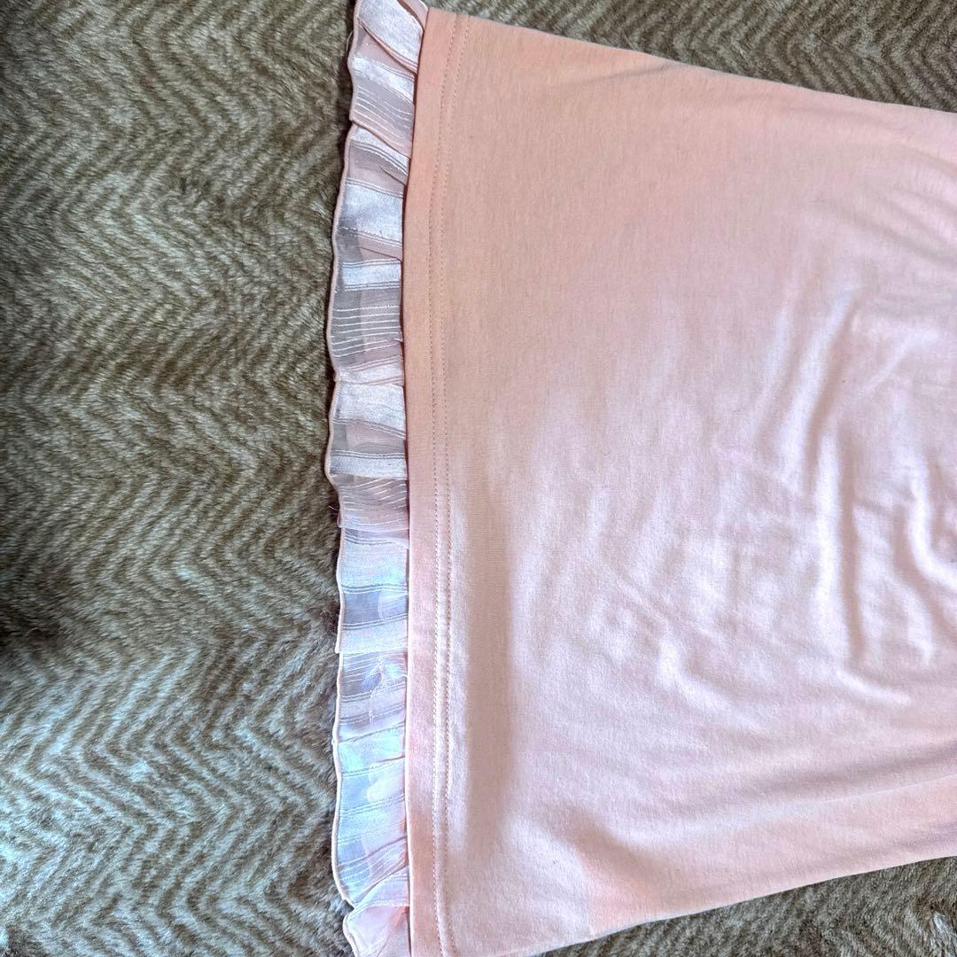 リボン付きピンクキャミソール