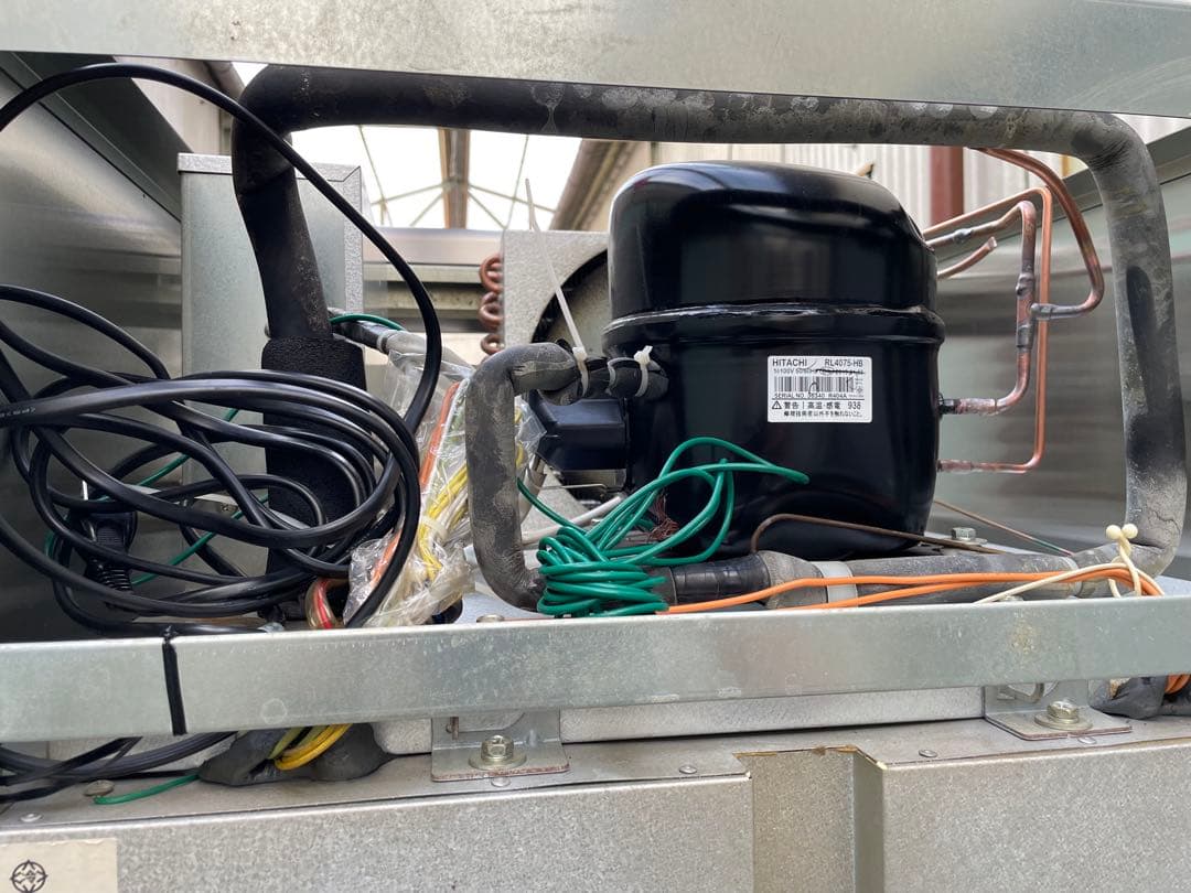 近隣配達可能　大和冷機　縦型冷凍冷蔵庫　241NYS1 業務用冷蔵庫