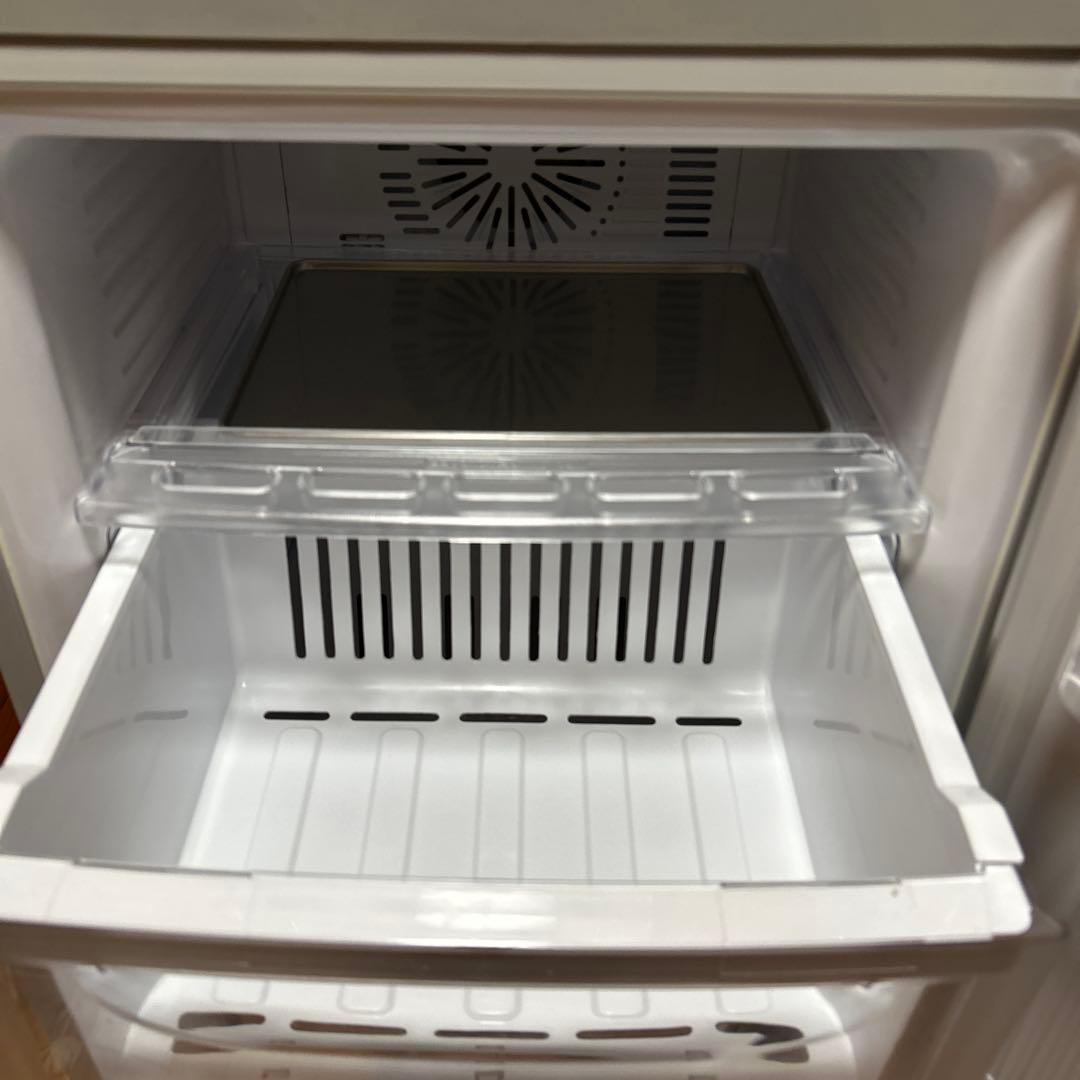 動作〇　冷凍庫 三菱 MF-U12B -S 121L 17年製 フリーザー