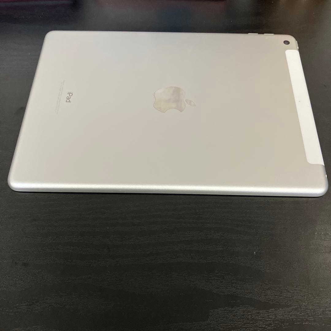 Apple iPad 第5世代 32GB シルバー