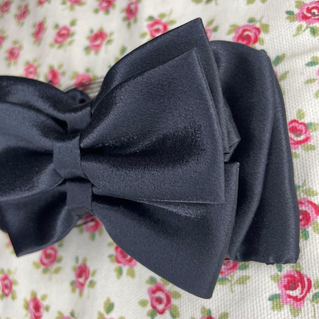 未使用　コンプレックスビズ　黒いサテンリボンヘアクリップ　ダブルコーム