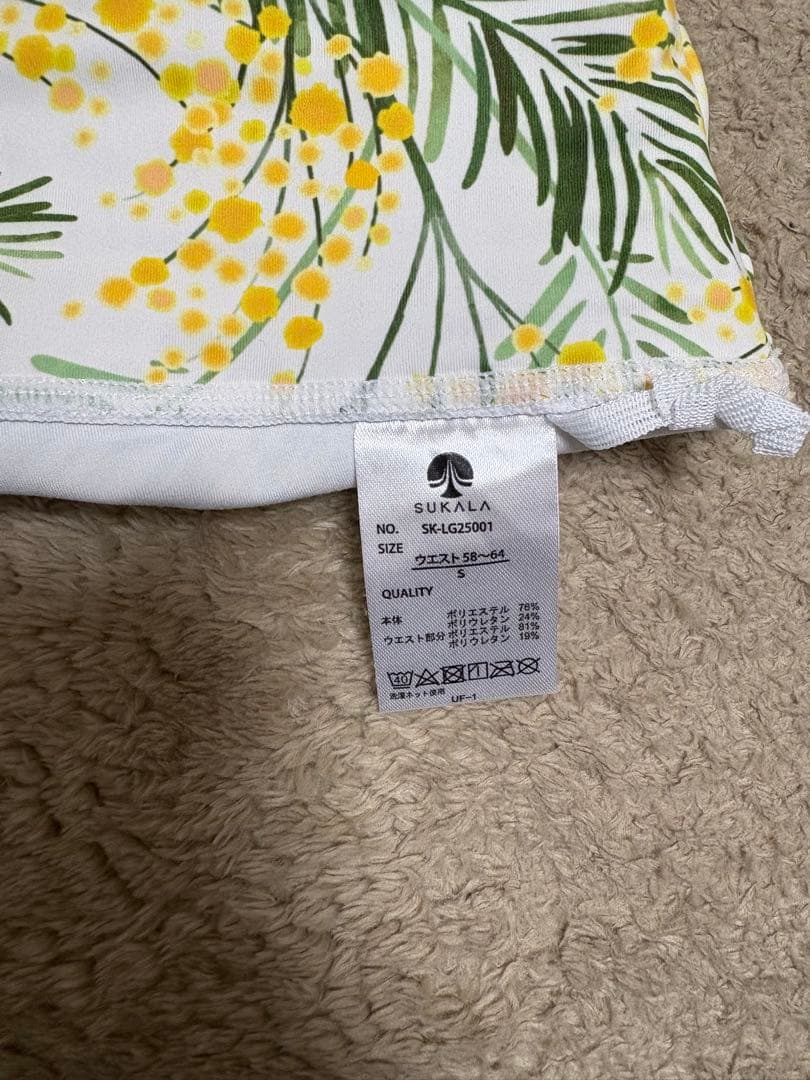 チェリー【SUKALA】スプリングフラワーカバーレギンスのみ