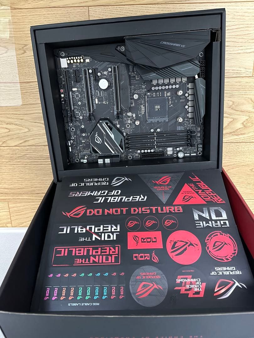 ROG CROSSHAIR VII HERO マザーボード