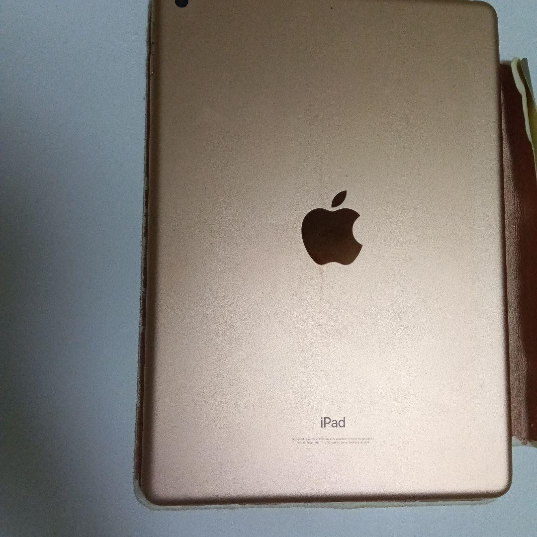 中古 iPad　第6世代 ピンク