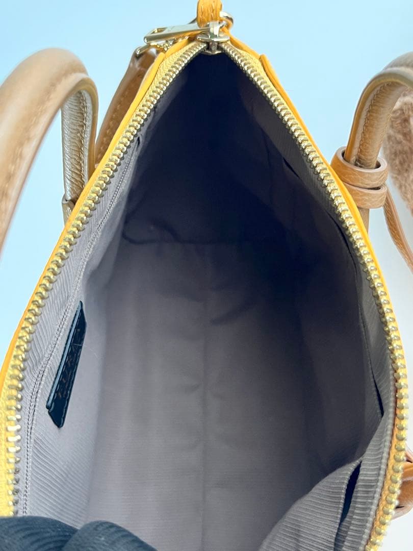 FURLA フルラ　テッサ　2wayイエローレザーバッグ　ビタミンカラー✨