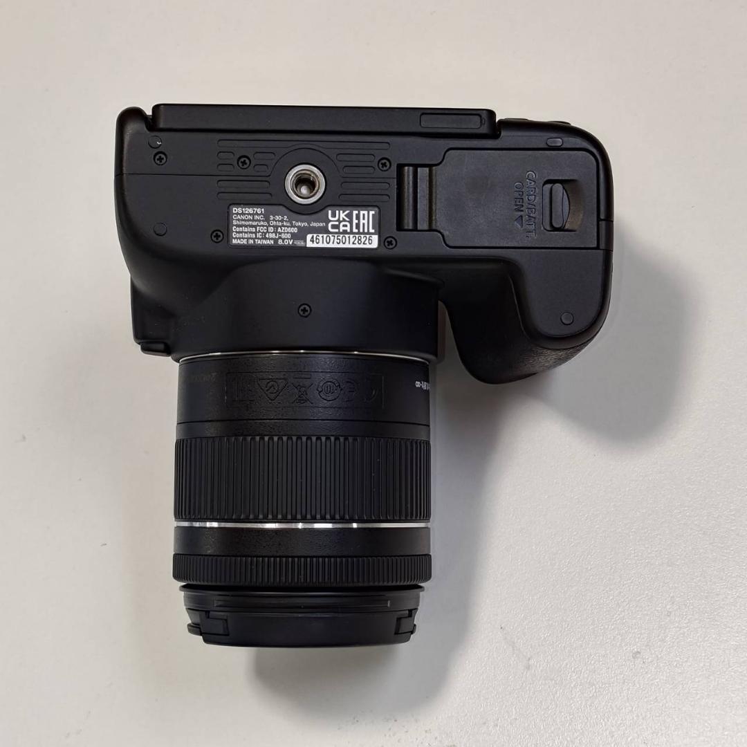 美品 Canon EOS kiss X10 一眼レフカメラ ダブルズームキット