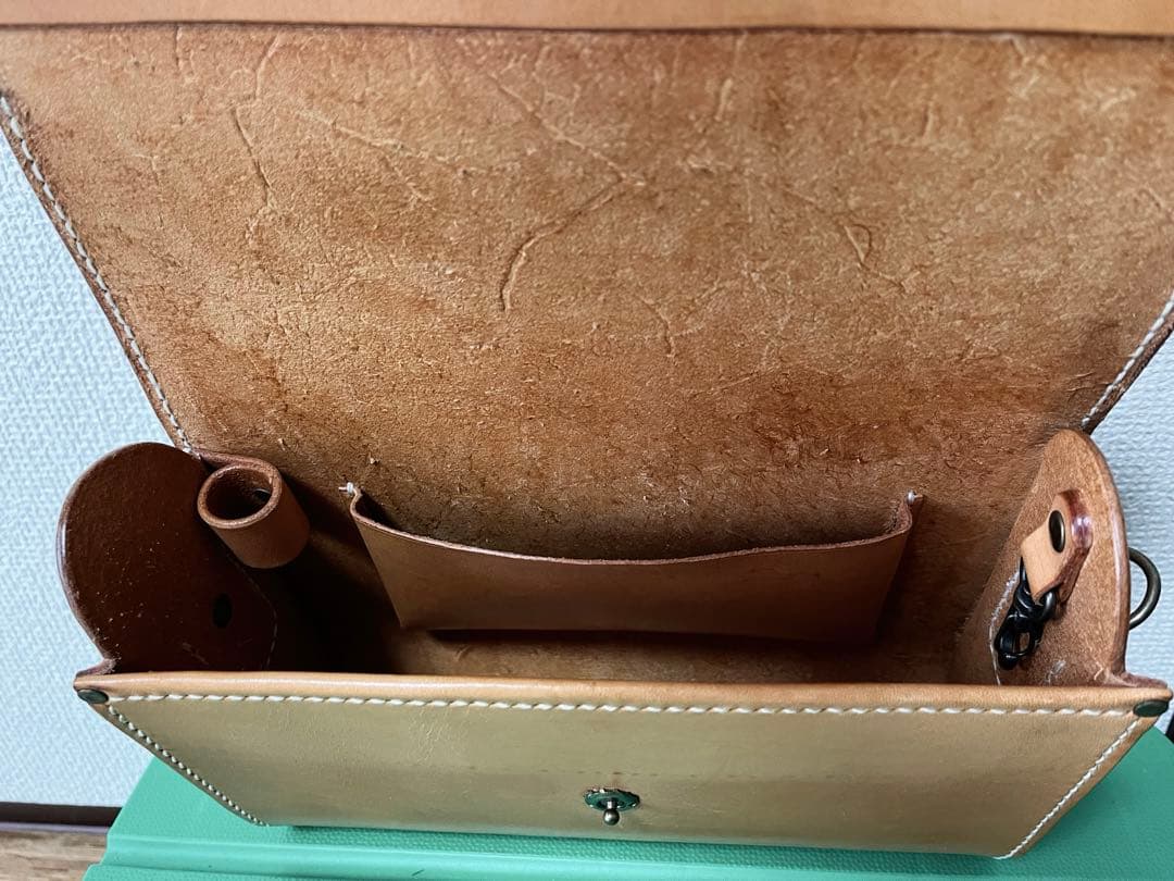 本革レザーショルダーバッグ
