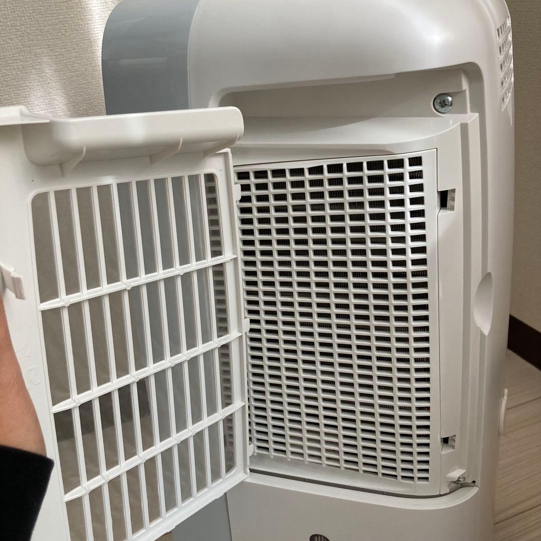 SHARP 冷風・衣類乾燥機　除湿機 CM-N100-W