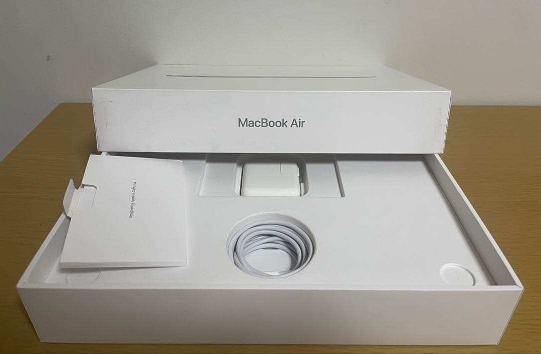 美品 MacBook Air 2020 バッテリー97%