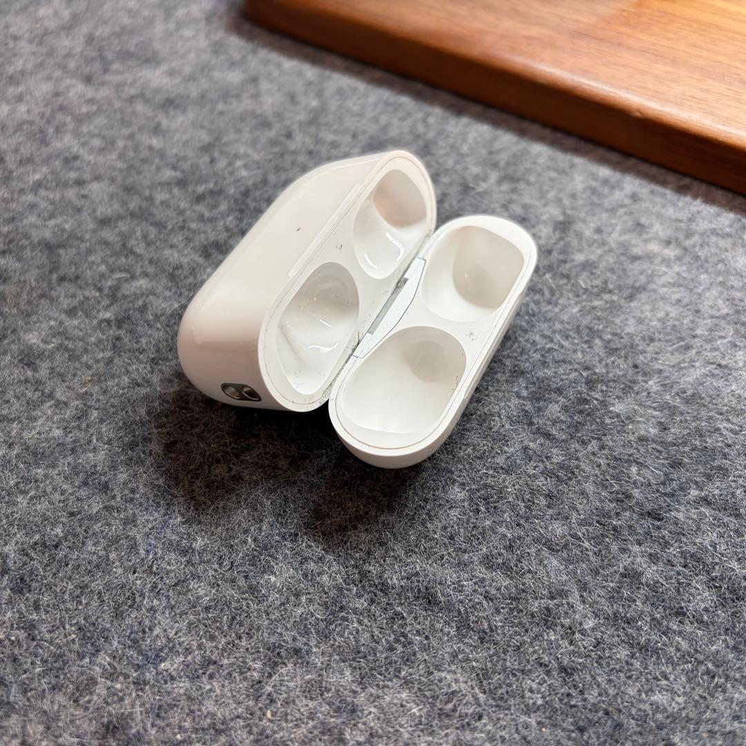 AirPods Pro (第2世代) 本体 USB-C充電ケース付き