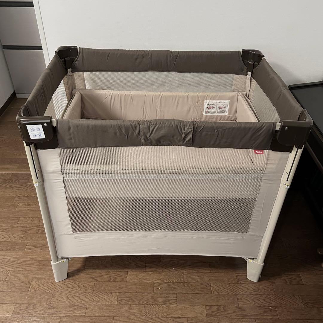 アップリカ　ココネルエアー　ベビーベッド ココアブラウン