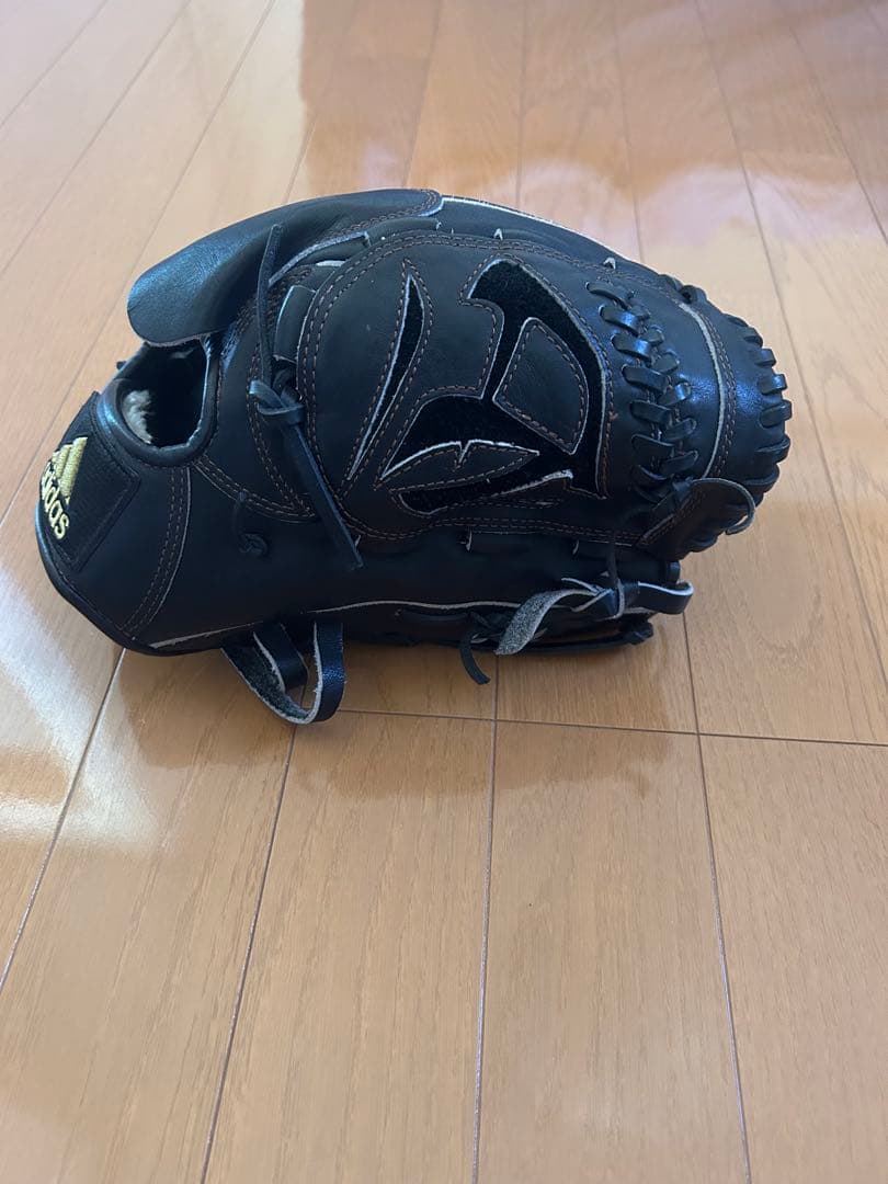 アディダス　adidas 軟式グローブ 黒