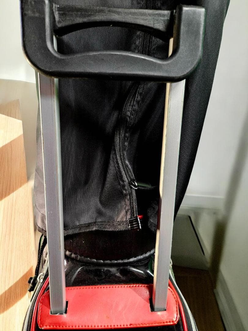 送料無料/超美品CORAGGIO GOLF キャリー付きキャディバッグ 黒/赤