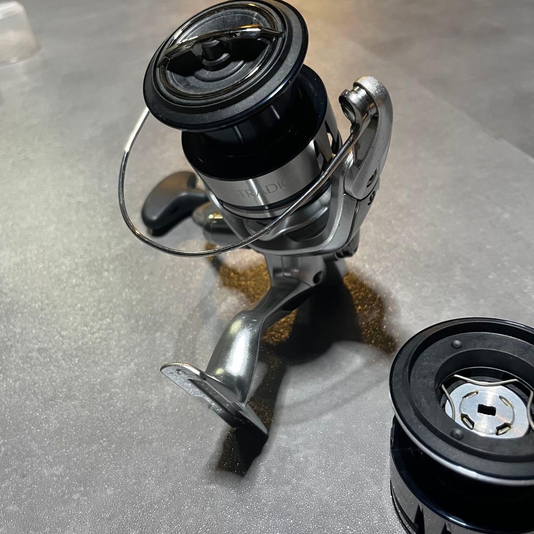 19ストラディック4000XG 【替えスプール付き】