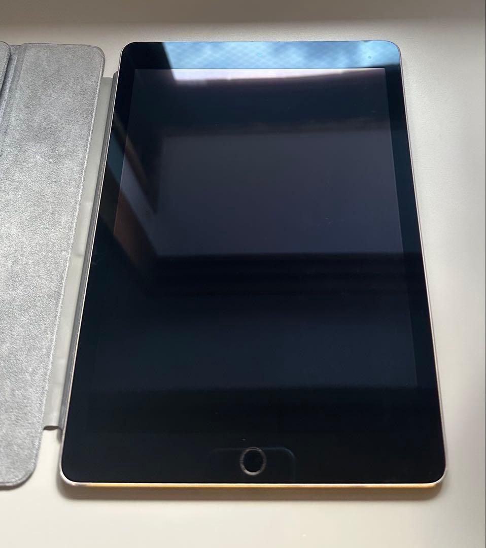 iPad Pro 9.7インチ 32GB Wi-Fi ＋ スマートキーボード