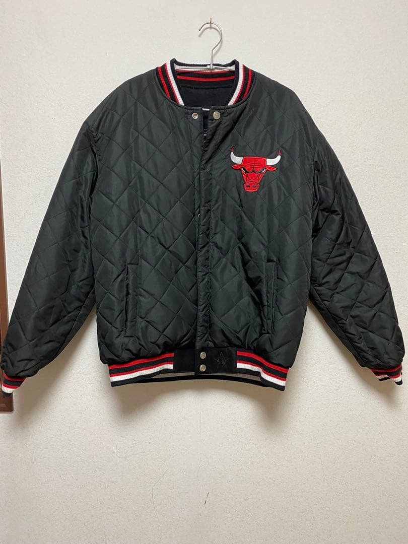 NBA JHデザイン シカゴブルズファイナルチャンピオン リバーシブルスタジャン