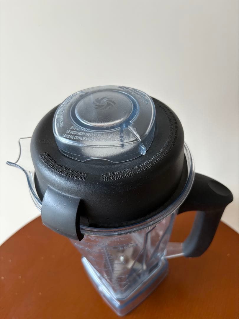 【状態良好】Vitamix TNC5200 ブラック：付属品全てあり（レシピ本）