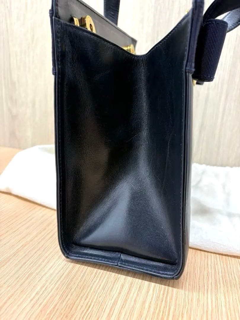 フェラガモ ヴァラリボン 2wayバッグ　ブラック　✨絶版入手困難✨　保存袋付き