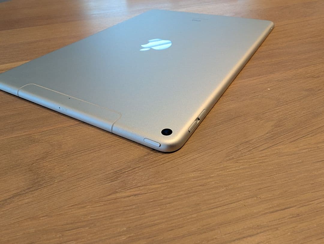 Apple iPad Air 第3世代 Wi-Fi＆cellularモデル