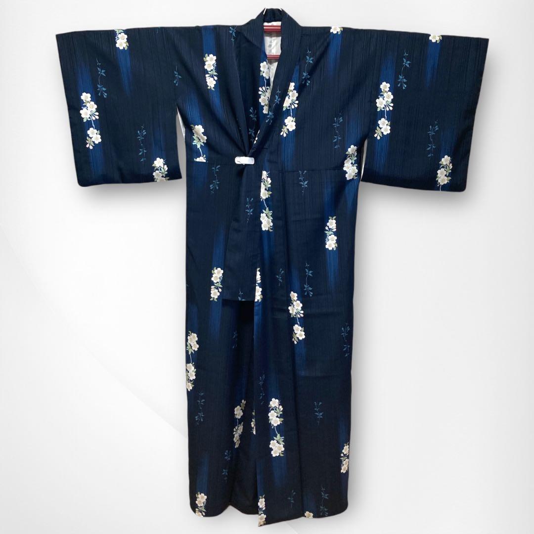 【良品✨】東レシルック　洗える着物　小紋　濃紺色　桜模様　手縫い仕立て　幅広B7