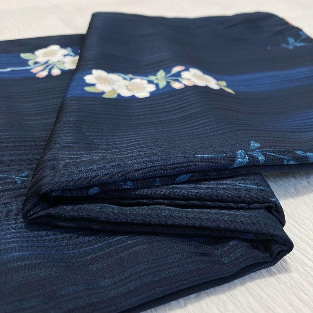 【良品✨】東レシルック　洗える着物　小紋　濃紺色　桜模様　手縫い仕立て　幅広B7