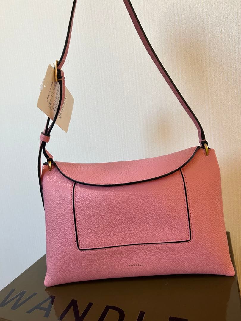⭐︎ピンク可愛い⭐︎新品⭐︎定価104500円⭐︎WANDLER 『ペネロペ』スラウチ