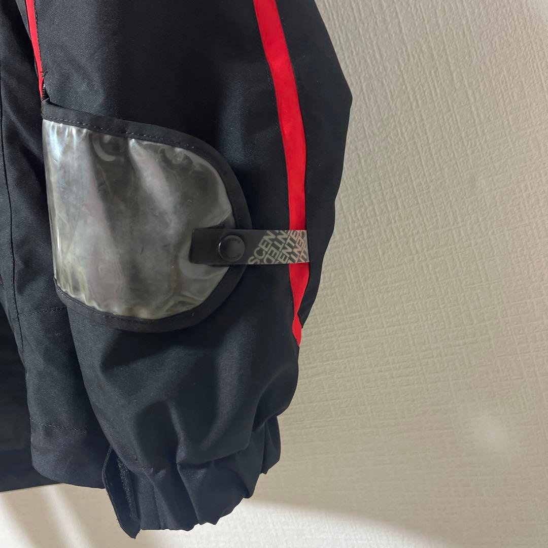 の*く様 デサント　スキーウェア　上下　Lサイズ　セットアップ　ボードウェア