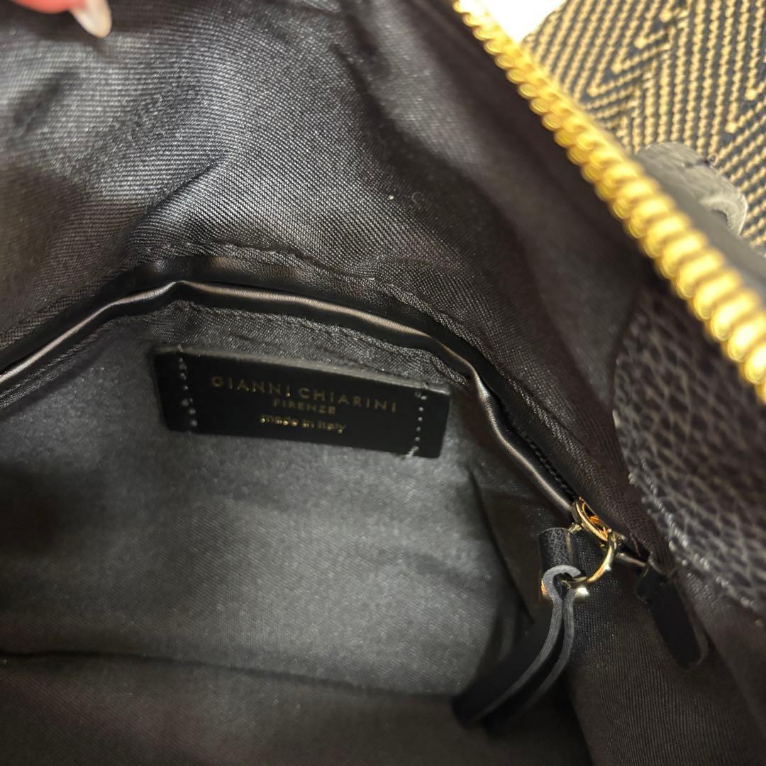 GIANNI CHIARINI レザートートバッグ 黒 2way 太ストラップ付