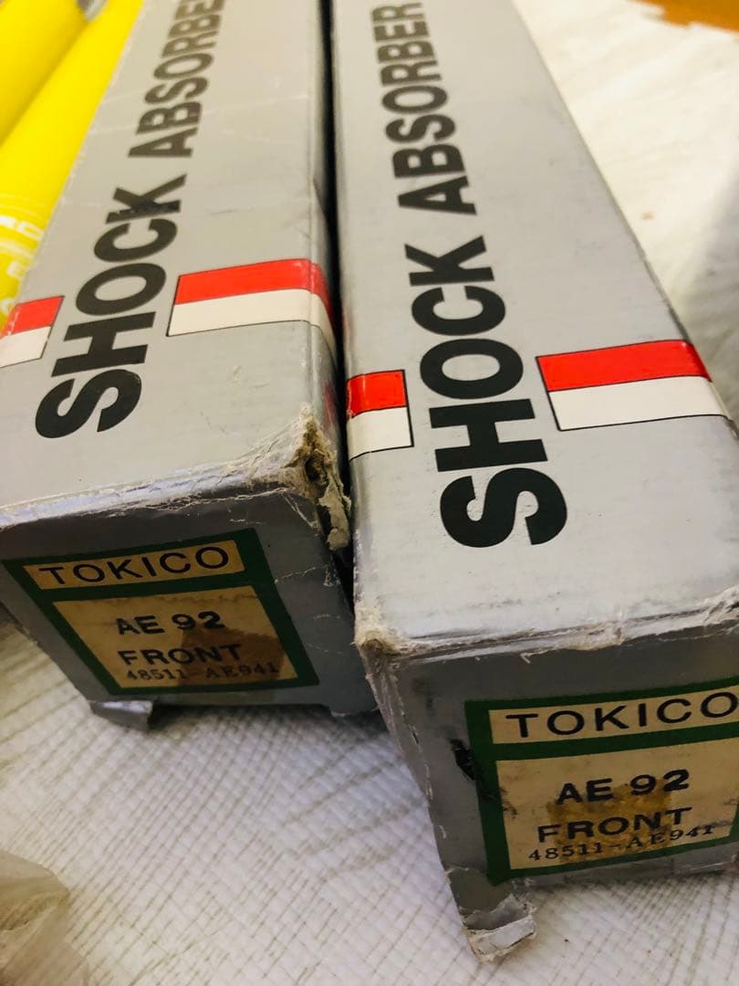 【送料込み】激安　ショックアブソーバー