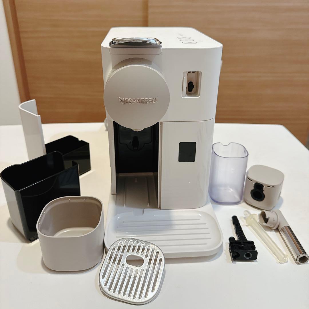 【18年製】ネスプレッソ ラティシマワン コーヒーメーカー