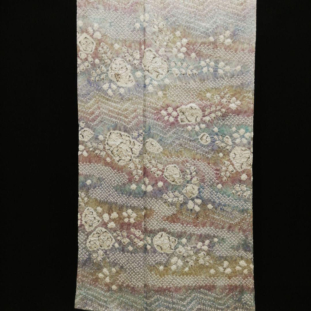 訪問着(袷)　(流水に辻ヶ花 紋様　総絞り　虹色系　セミアンティーク)