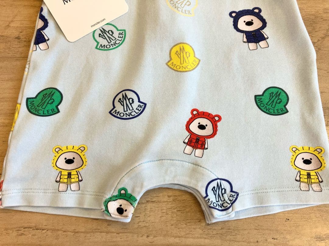 【本物コード確認済】23ss MONCLER ロンパース　6-9Ｍ　ライトブルー