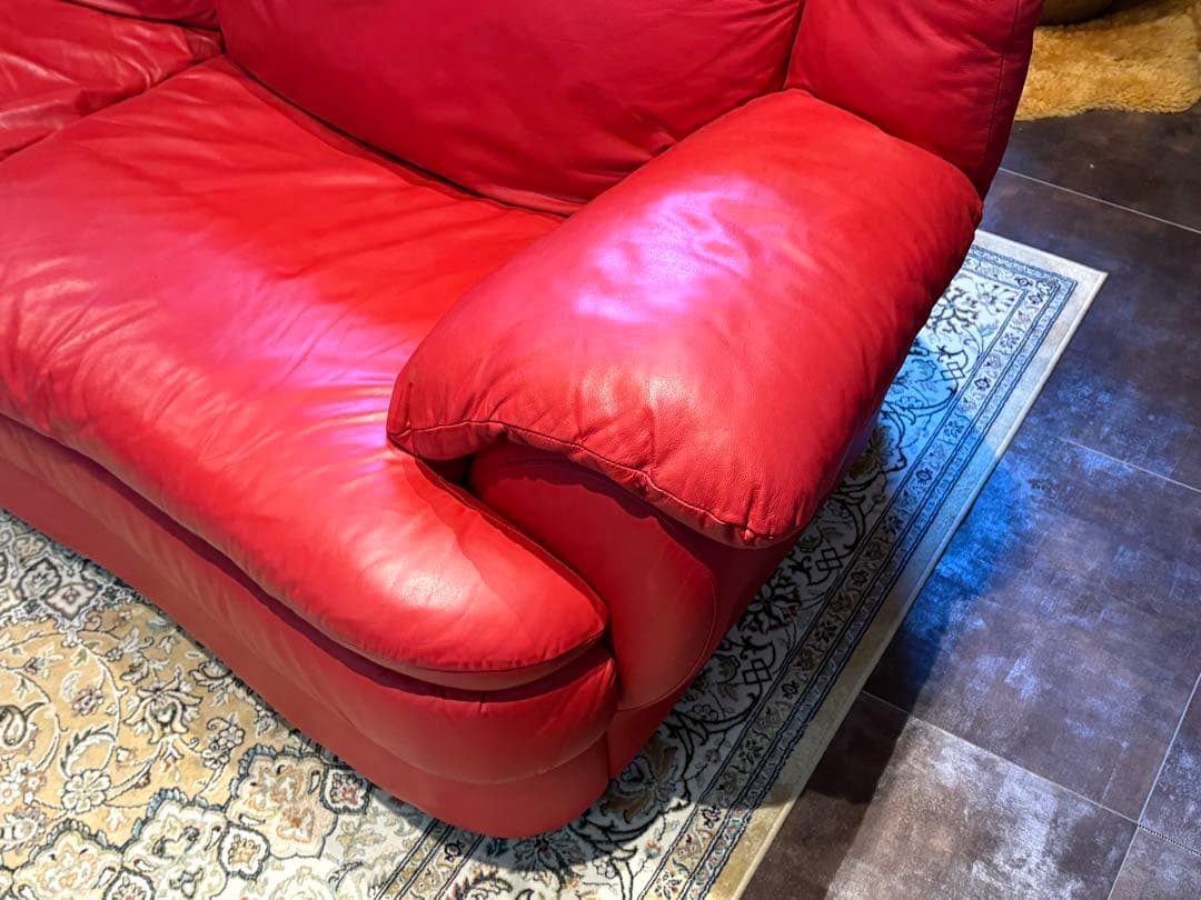 カウチソファ　レッドソファ　3P　モダン　クラシック　シンプル　レザー　IG