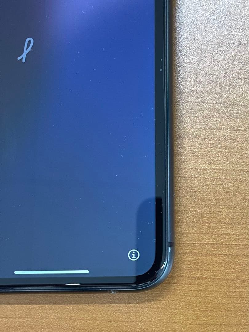 e*a様 動作確認済み iPhone 11 64GB ID B5022