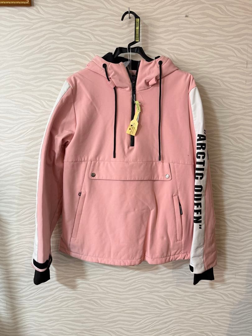 【クリーニング済み】韓国ブランド ARCTIC QUEEN スノボウェア ピンク