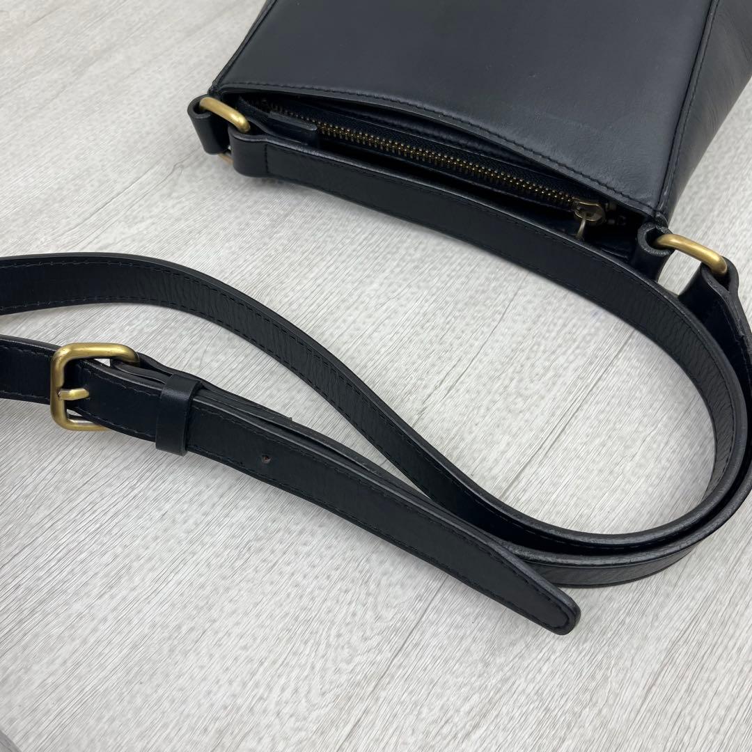 美品✨ Burberry バーバリー ショルダーバッグ ノバチェック レザー